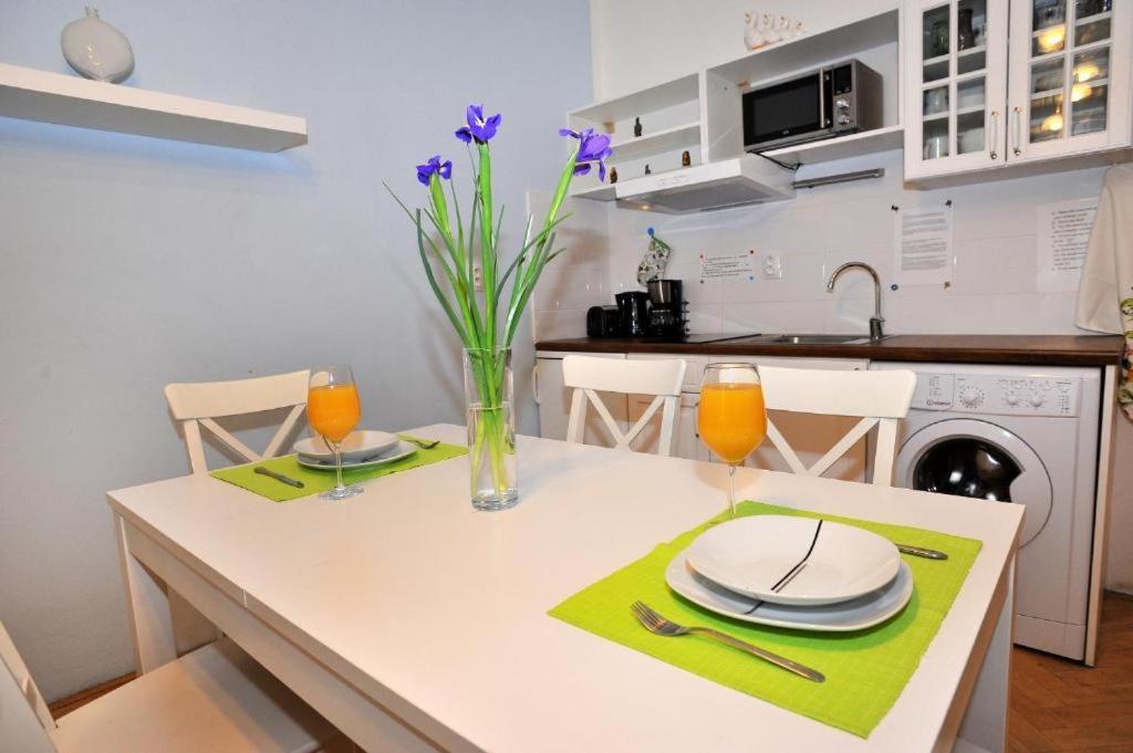 Condo Vinohrady II Praha Bagian luar foto